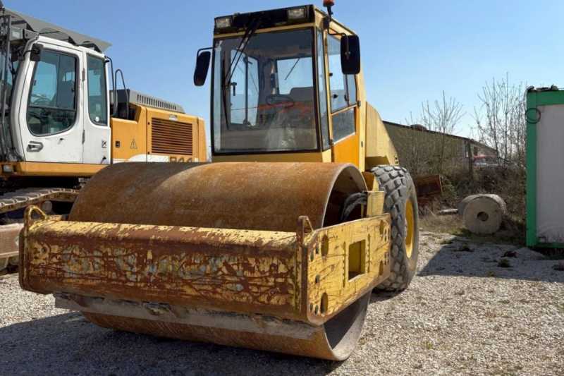 OmecoHub - Immagine BOMAG BW214DH-3